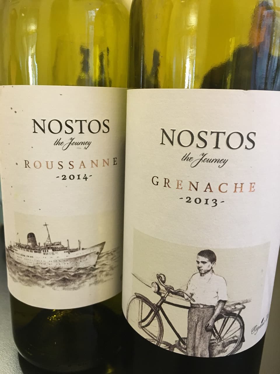 Manousakis Winery – Rhônedruvor på grekiska